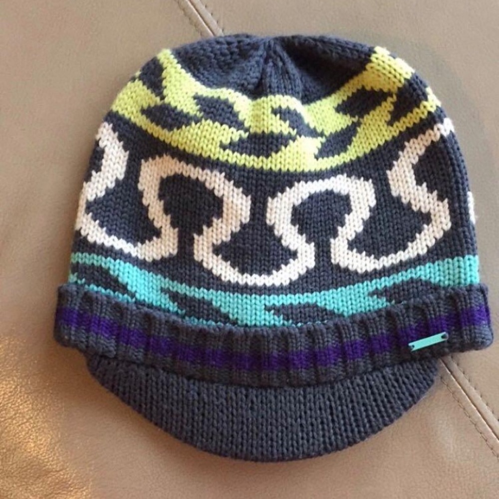 Lululemon hat- NWOT - Picture 1 of 1